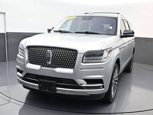Used 2019 Lincoln Navigator Reserve AWD/4WD image 7