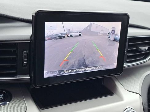 Certified 2022 Ford Explorer XLT w/ Equipment Group 202A image 20