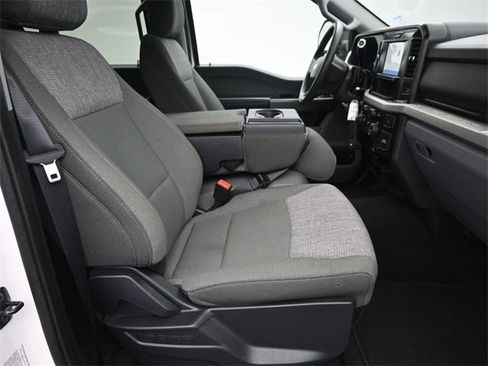 Used 2025 Ford F350 XLT image 12