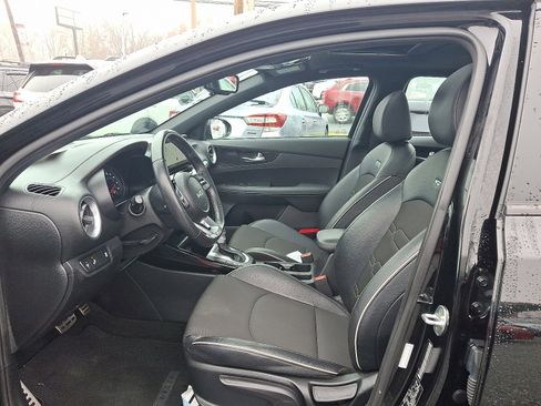 Used 2023 Kia Forte GT-Line w/ GT-Line Premium Package image 13