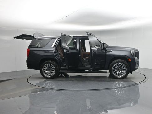 Used 2023 GMC Yukon Denali Ultimate image 5