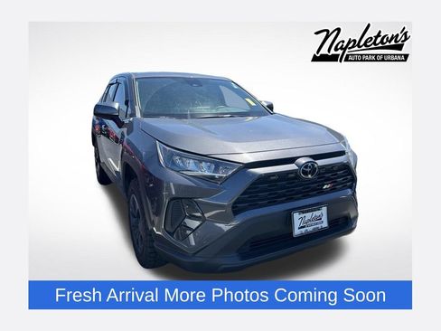 Used 2022 Toyota RAV4 LE AWD/4WD image 1