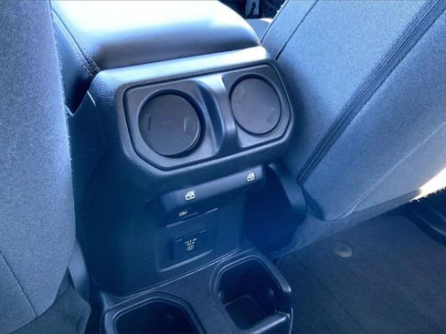 Used 2024 Jeep Wrangler Sahara image 10