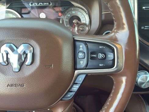 Used 2019 RAM 1500 Laramie Longhorn image 18