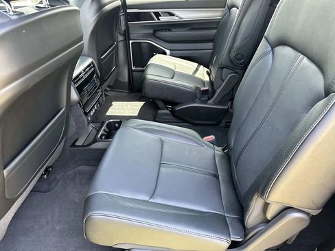 New 2026 Jeep Grand Wagoneer Limited AWD/4WD image 26