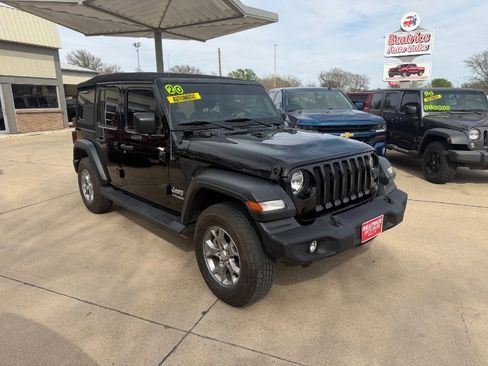 Used 2020 Jeep Wrangler Unlimited Sport image 22
