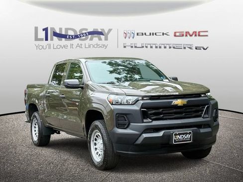 Certified 2024 Chevrolet Colorado W/T RWD image 2