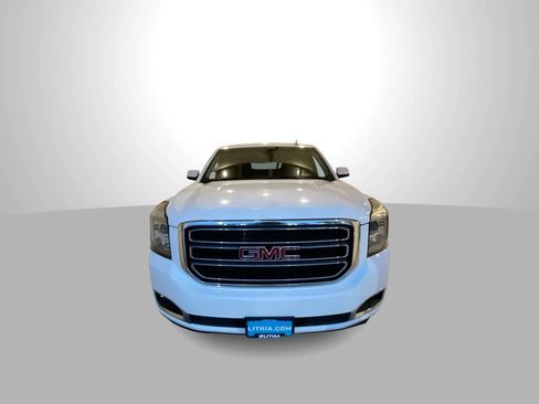 Used 2018 GMC Yukon XL SLE AWD/4WD image 3