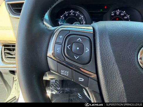 Used 2018 Toyota Avalon Touring w/ Carpet Mat Package image 21