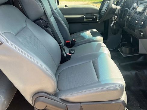 Used 2015 Ford F250 XL w/ Power Equipment Group image 15