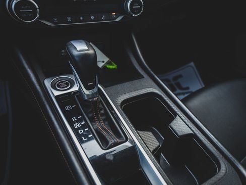 Used 2021 Nissan Sentra SR w/ SR Premium Package image 17