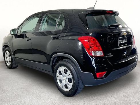 Used 2018 Chevrolet Trax LS FWD image 15