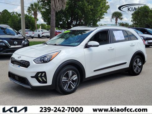 Used 2021 Kia Niro EX Premium FWD image 3
