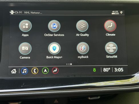 Used 2023 Buick Envision Avenir AWD/4WD image 35