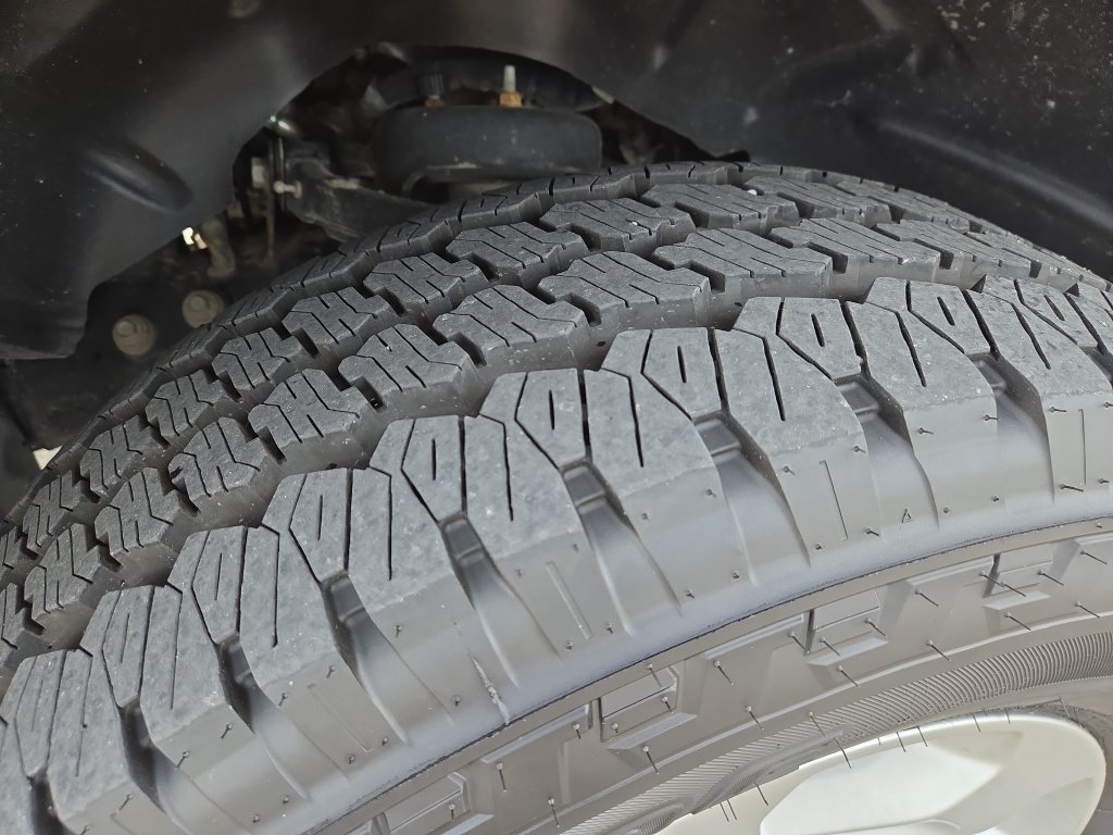 Used 2023 RAM 1500 Laramie AWD/4WD image 11