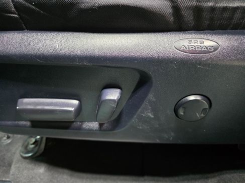 Used 2014 Toyota Tundra SR5 w/ SR5 Upgrade Package image 17