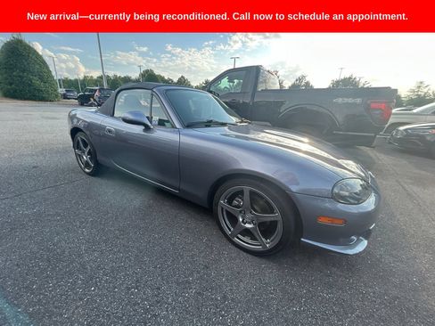 Used 2004 MAZDA MX-5 Miata MAZDASPEED RWD image 19