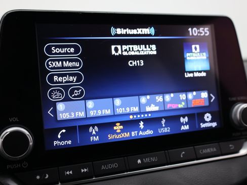 Used 2025 Nissan Sentra SV FWD image 28