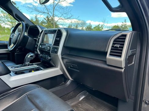 Used 2018 Ford F150 Lariat AWD/4WD image 12