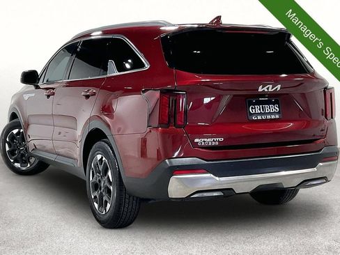 Used 2025 Kia Sorento S w/ Panoramic Sunroof Package FWD image 15