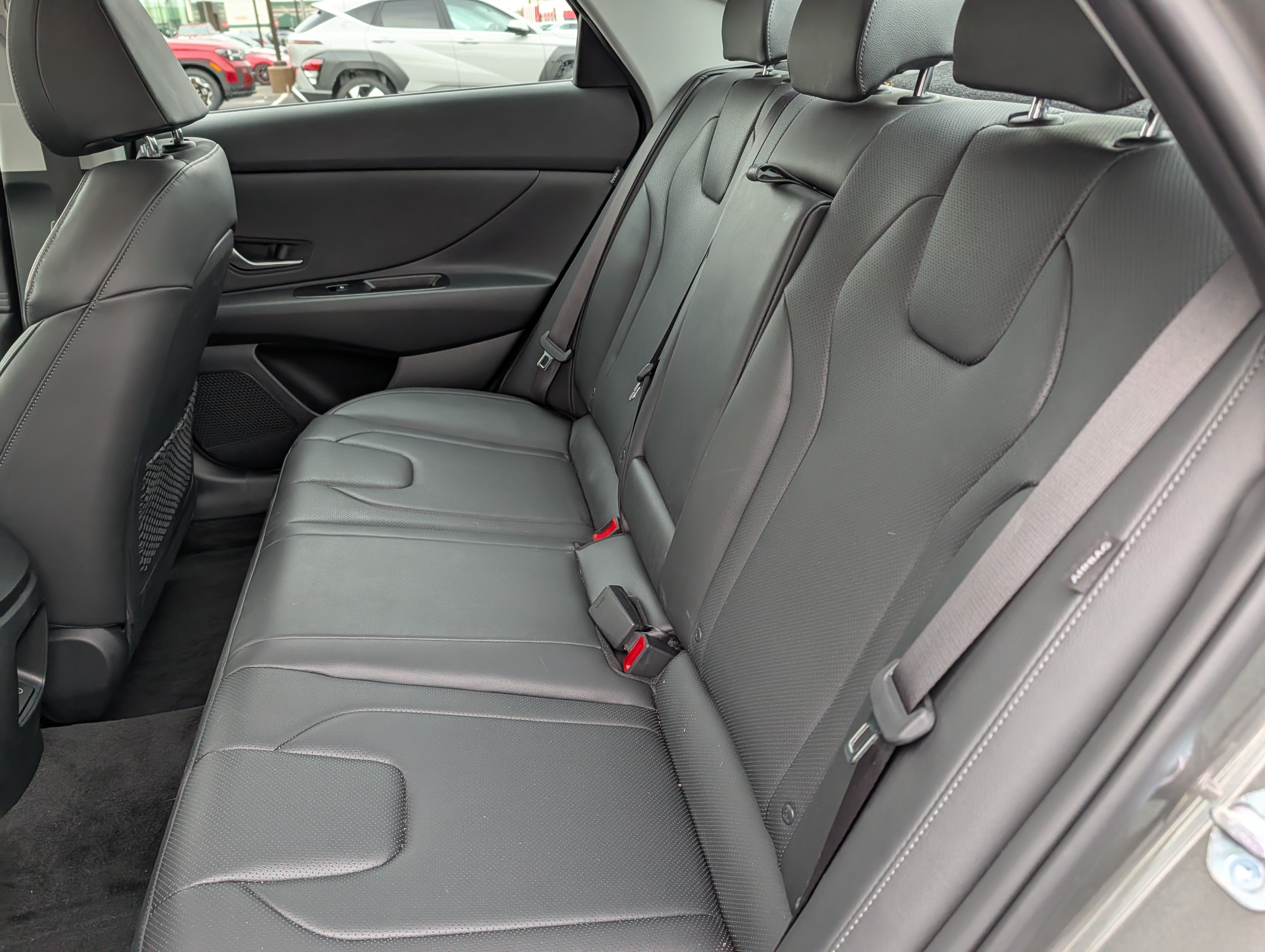 Used 2026 Hyundai Elantra Limited FWD image 13