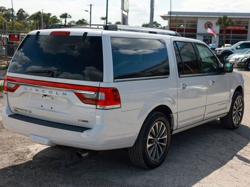 Used 2015 Lincoln Navigator L 2WD image 7