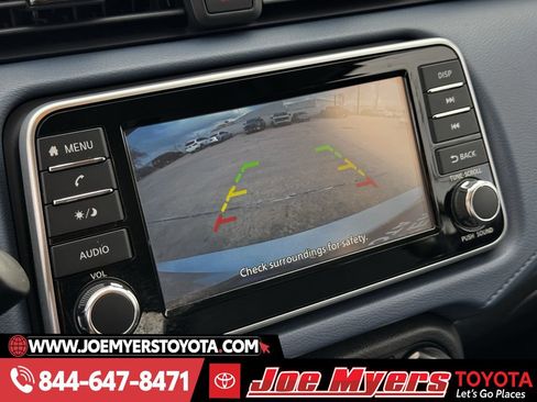 Used 2025 Nissan Versa SV image 18