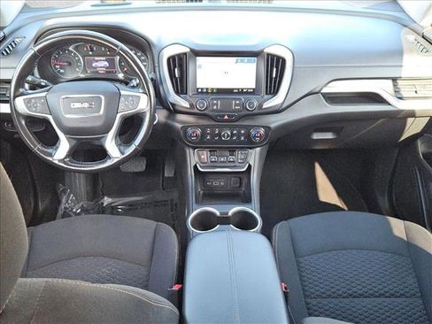 Used 2021 GMC Terrain SLE w/ Driver Convenience Package image 18