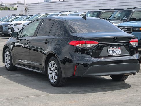 Certified 2023 Toyota Corolla LE image 7