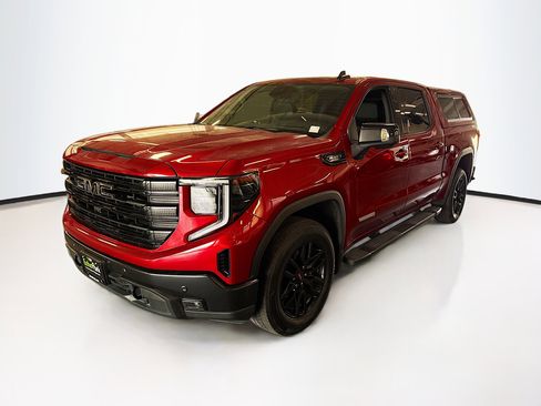 Used 2024 GMC Sierra 1500 Elevation w/ Elevation Premium Package AWD/4WD image 3
