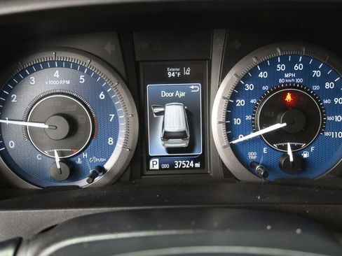 Used 2020 Toyota Sienna LE AWD/4WD image 19