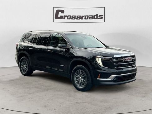 Used 2025 GMC Acadia Elevation image 7