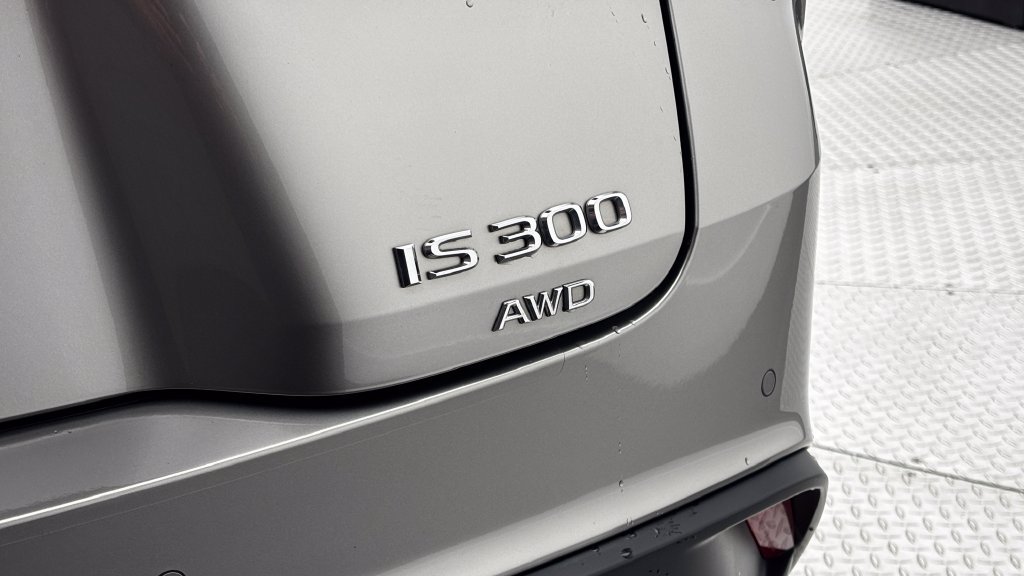 Used 2023 Lexus IS 300 AWD w/ Premium Package image 9