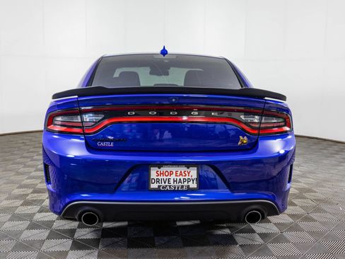 Used 2022 Dodge Charger Scat Pack RWD image 17