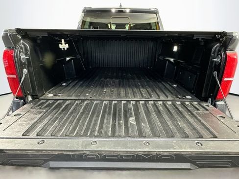 Used 2024 Toyota Tacoma TRD Off-Road w/ TRD Off Road Upgrade Package AWD/4WD image 30