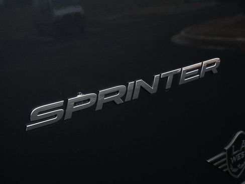 Used 2022 Mercedes-Benz Sprinter 3500 image 27