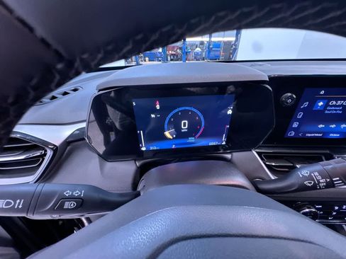 Used 2025 Chevrolet TrailBlazer LT w/ Convenience Package image 22