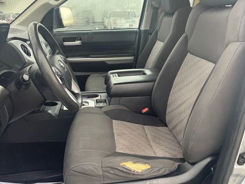 Used 2016 Toyota Tundra SR5 image 15