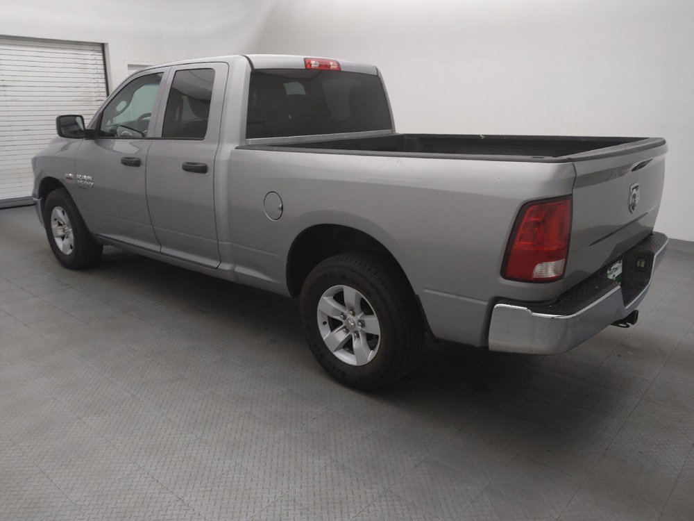 Used 2020 RAM 1500 Tradesman w/ Chrome Appearance Group RWD image 3