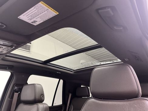 Certified 2021 GMC Yukon Denali w/ Denali Premium Package image 7