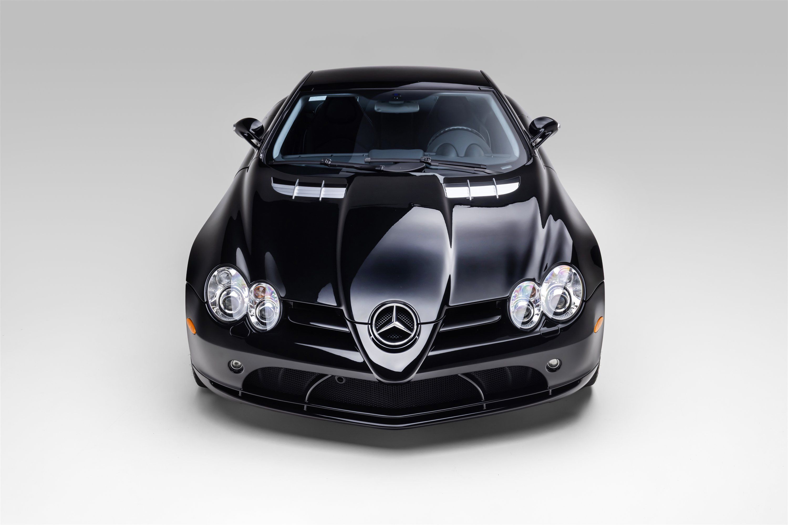 Used 2005 Mercedes-Benz SLR image 7