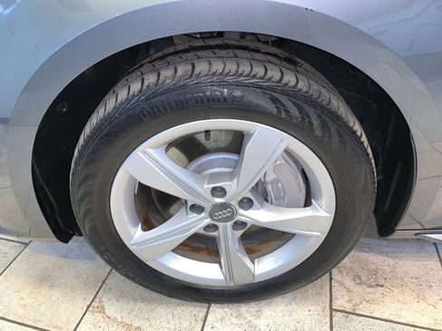 Used 2019 Audi A4 2.0T Premium w/ Convenience Package image 12