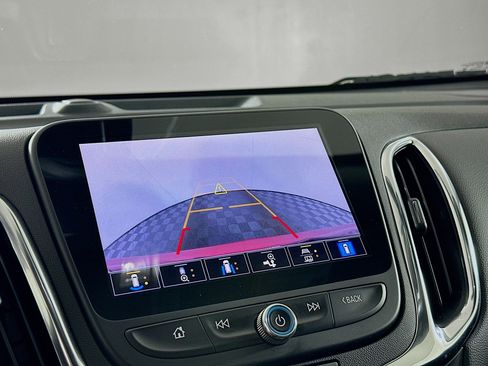 Used 2024 Chevrolet Equinox LT image 22