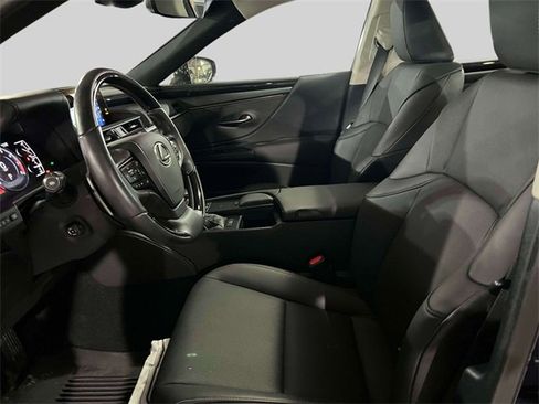 Certified 2021 Lexus ES 250 w/ Premium Package image 19