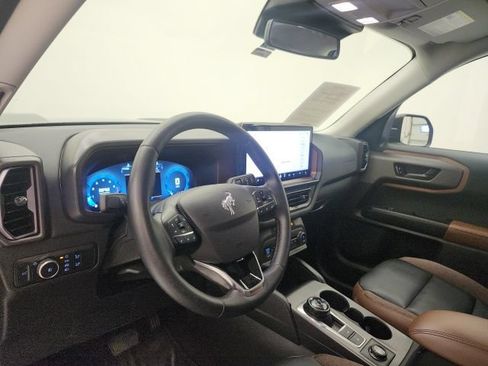 Used 2025 Ford Bronco Sport Outer Banks AWD/4WD image 12