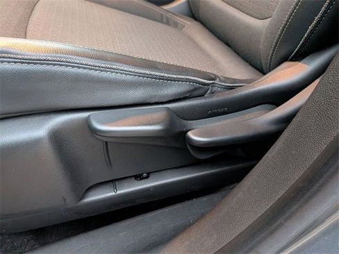 Used 2021 Buick Encore GX Preferred image 13