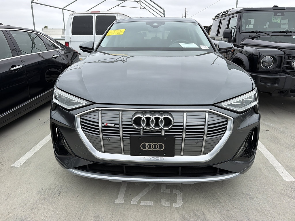 Used 2021 Audi e-tron Premium Plus w/ Premium Plus Package AWD/4WD image 1