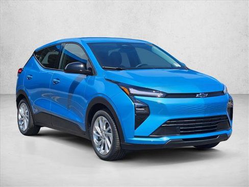 New 2027 Chevrolet Bolt LT w/ Comfort Package FWD image 7