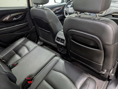 Used 2018 GMC Terrain Denali w/ Advanced Safety Package AWD/4WD image 15