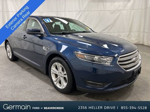 Used 2017 Ford Taurus SEL image 7